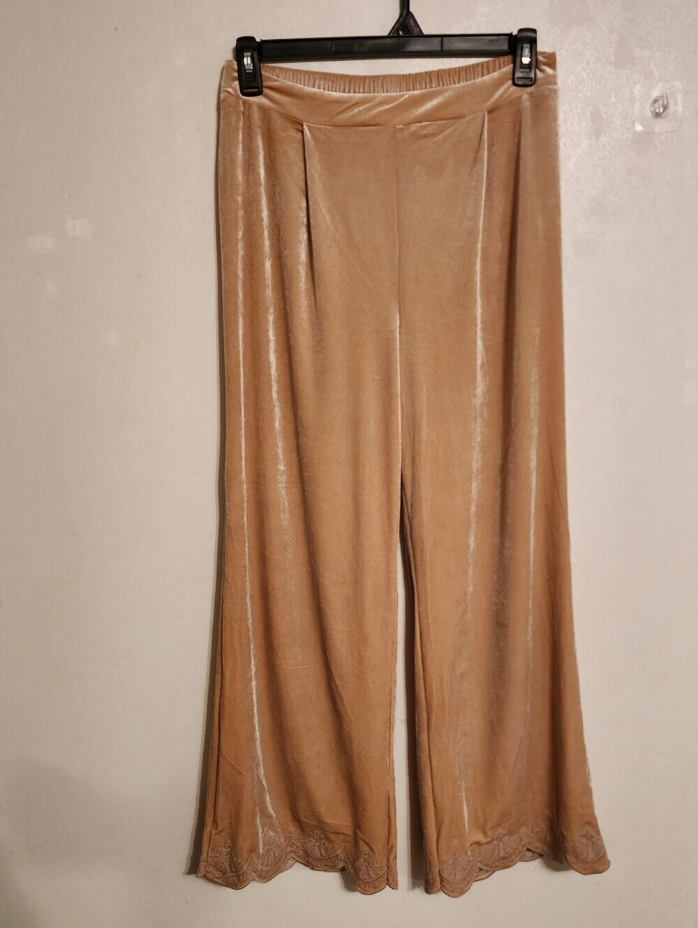 Alice Blue Beige Velvet Wide-leg Pants Scalloped Lace Hem Detail M NWOT